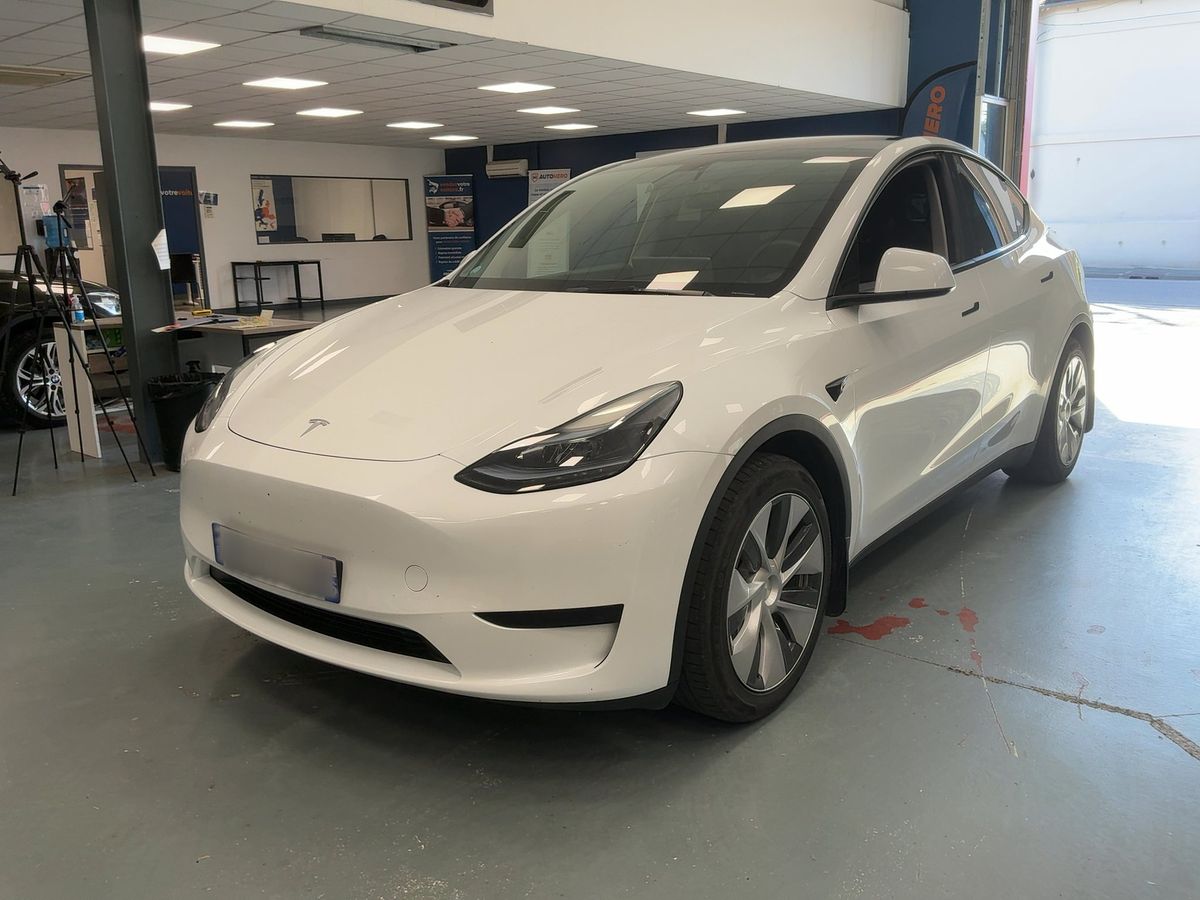 Tesla Model 2023