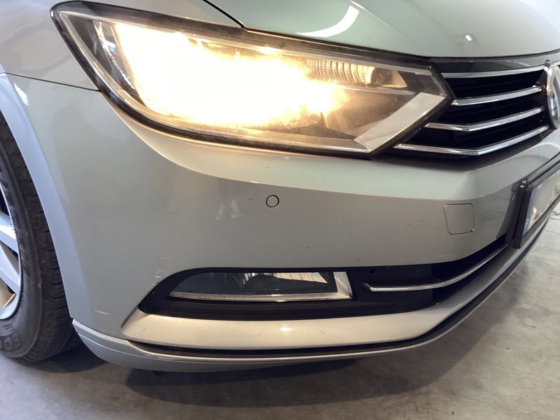 Volkswagen Passat 1.6 TDI Advance BlueMotion Tech 2016 – снимка 28