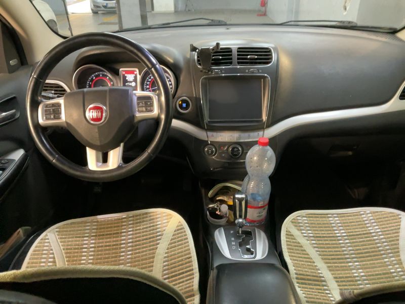 Fiat Freemont 2.0 Multijet Lounge 4WD — zdjęcie 12