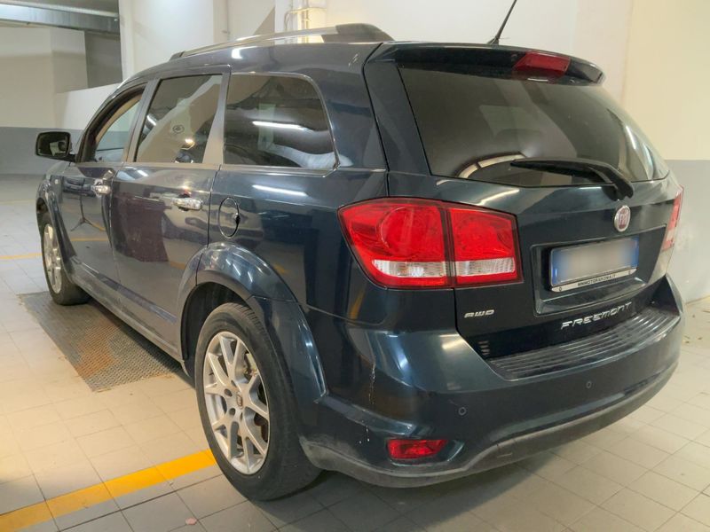 Fiat Freemont 2.0 Multijet Lounge 4WD — zdjęcie 3