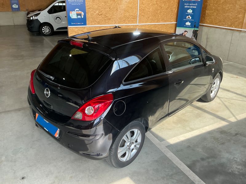 Opel Corsa 1.4 Satellite 2011 – снимка 2