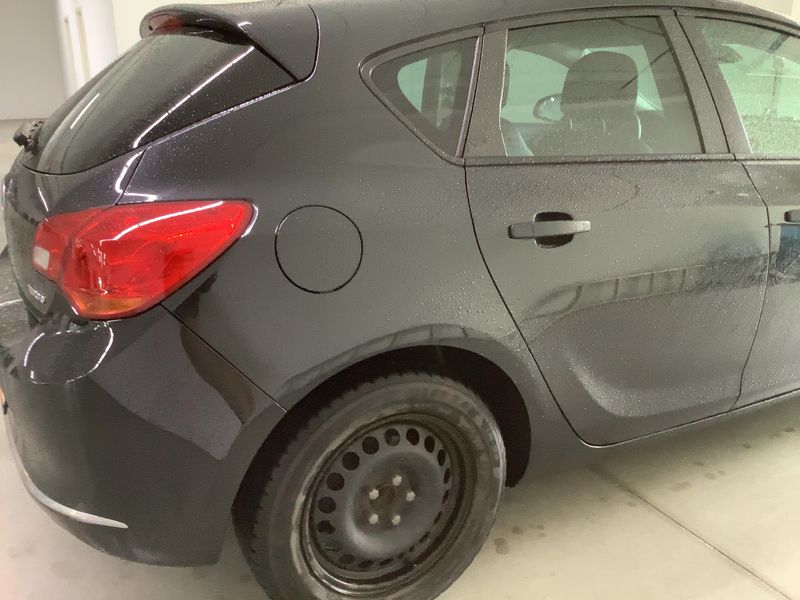 Opel Astra 1.4 Turbo 150 Jahre Opel — zdjęcie 6