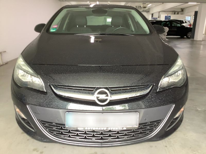 Opel Astra 1.4 Turbo 150 Jahre Opel — zdjęcie 9