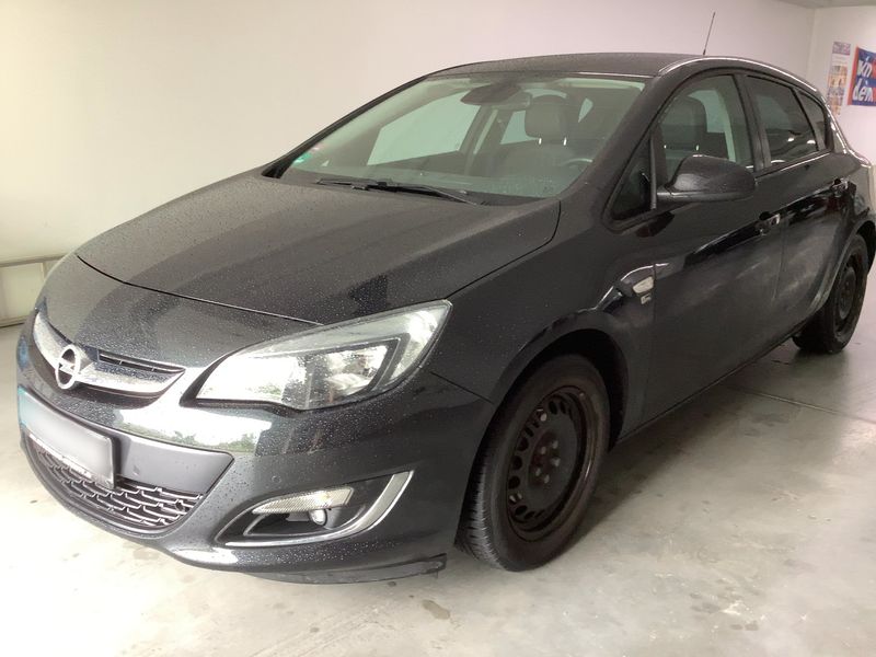 Opel Astra 1.4 Turbo 150 Jahre Opel — zdjęcie 1