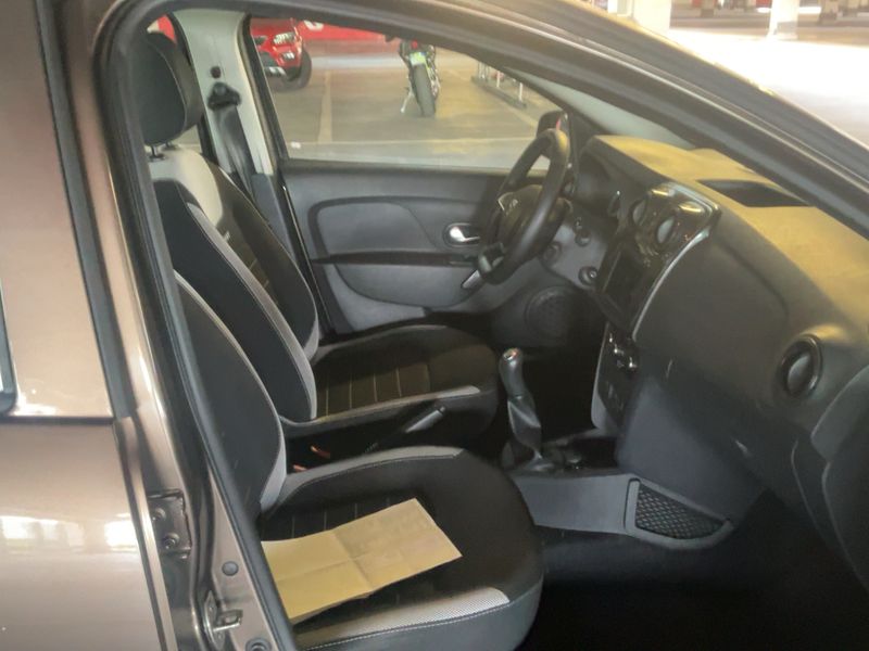 Dacia Sandero 0.9 TCe LPG Stepway Comfort 2019 – снимка 17