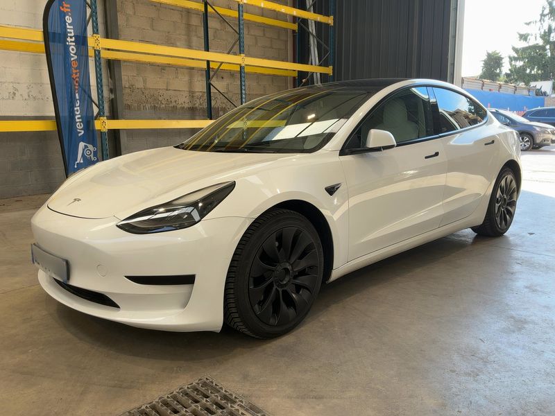 Tesla Model 3 Standard Range Plus RWD