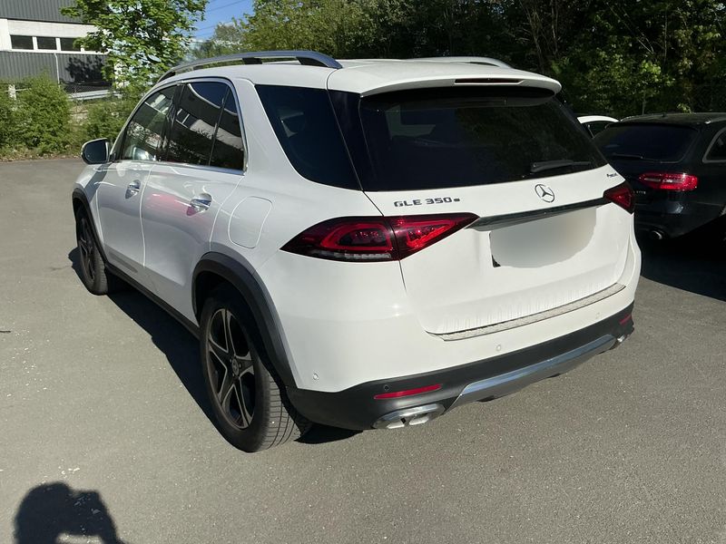 Mercedes-Benz GLE-Klasse GLE 350e 4Matic — zdjęcie 3