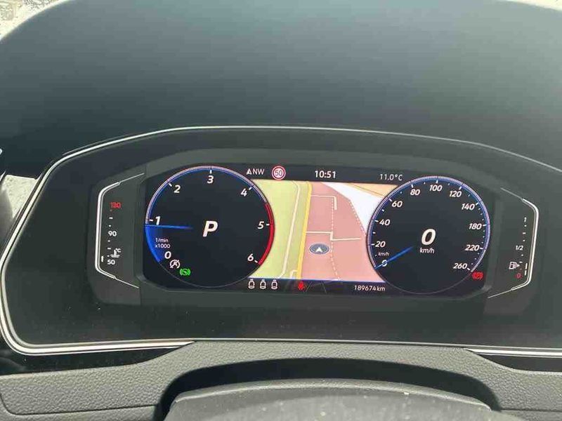 Volkswagen Passat 2.0 TDI Business — zdjęcie 11