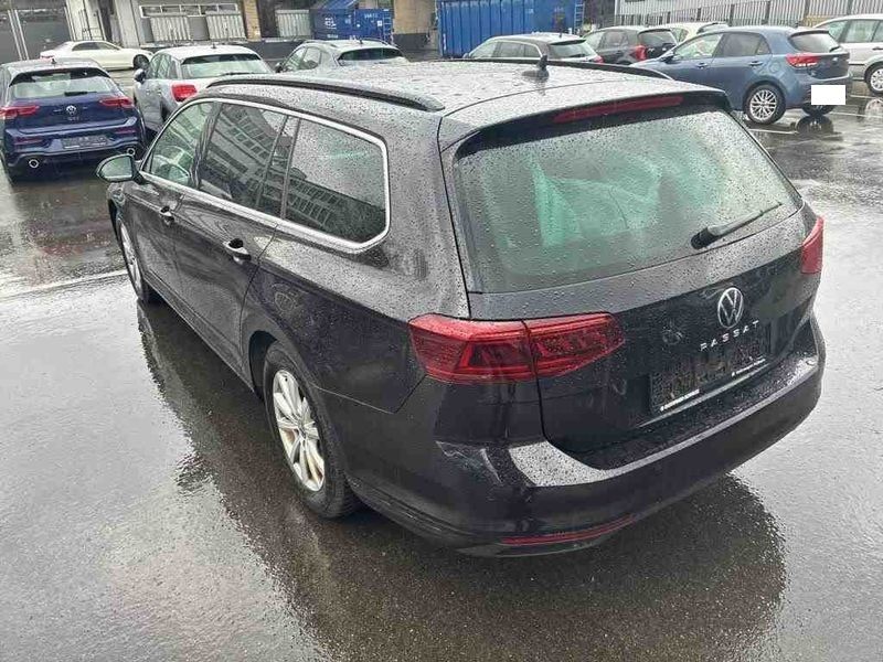 Volkswagen Passat 2.0 TDI Business — zdjęcie 3