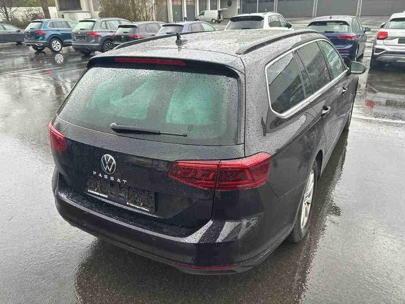 Volkswagen Passat 2.0 TDI Business — zdjęcie 13