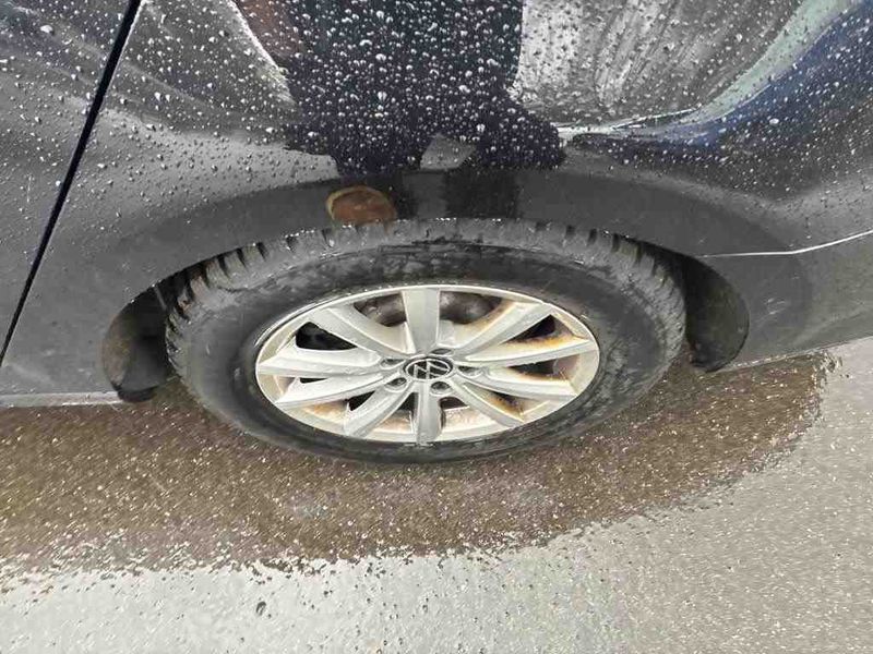Volkswagen Passat 2.0 TDI Business — zdjęcie 21