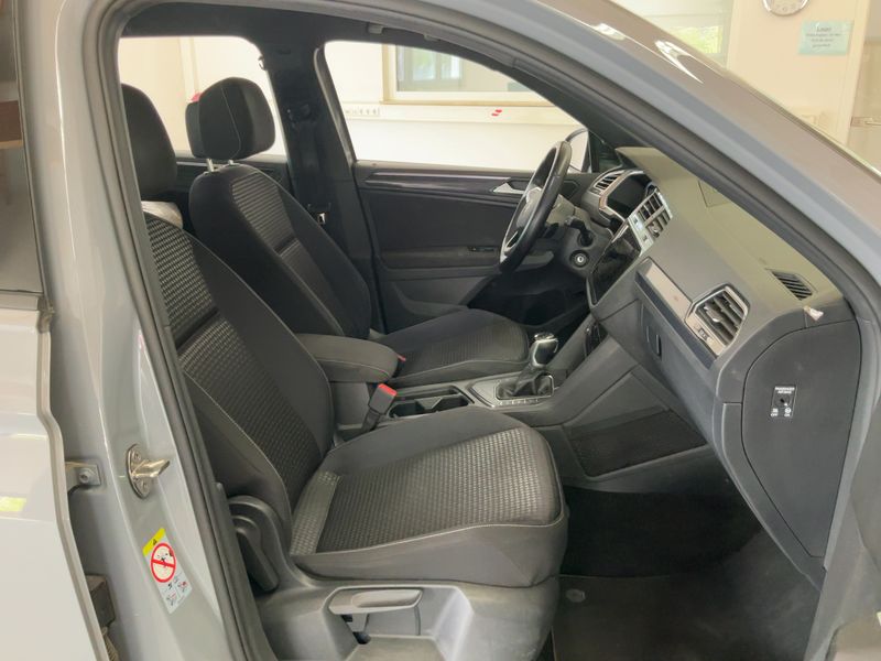 Volkswagen Tiguan 2.0 TDI United — zdjęcie 11