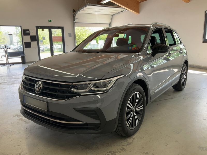 Volkswagen Tiguan 2.0 TDI United — zdjęcie 1