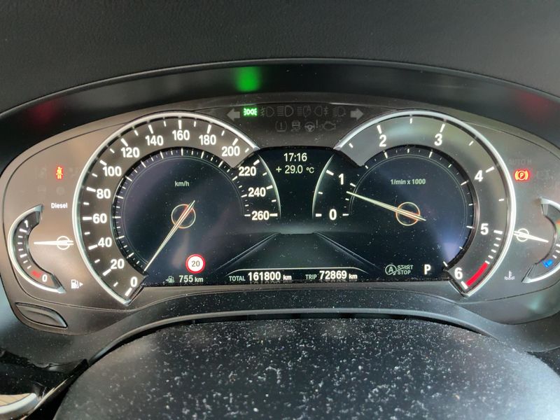 BMW 5er 530d xDrive Luxury Line — zdjęcie 13
