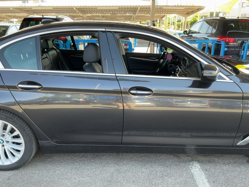 BMW 5er 530d xDrive Luxury Line — zdjęcie 7