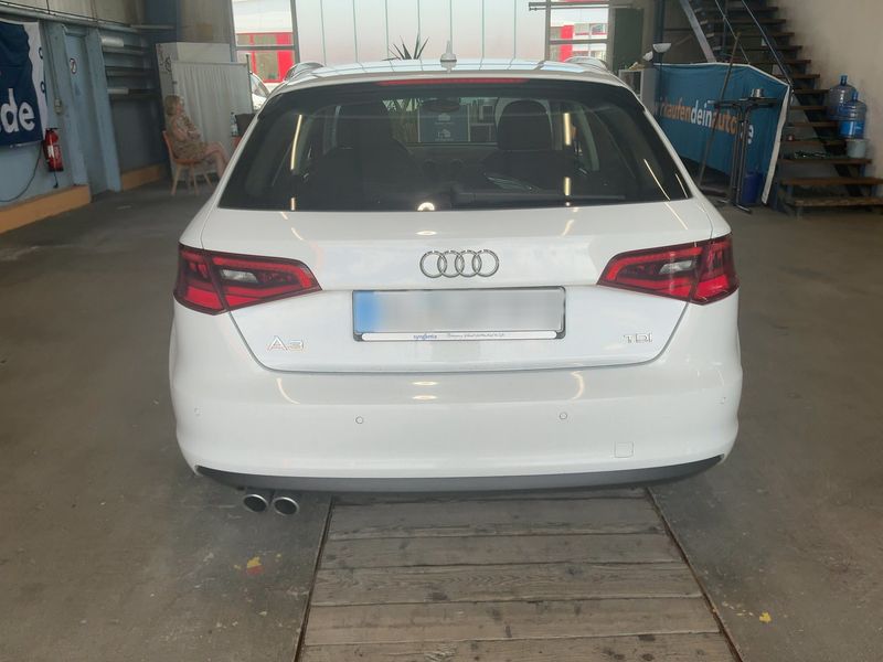 Audi A3 Sportback 2.0 TDI Ambition 2015 – снимка 7