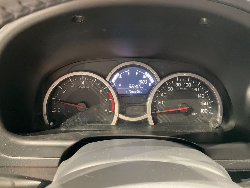 Suzuki Jimny 1.3 Style — zdjęcie 13