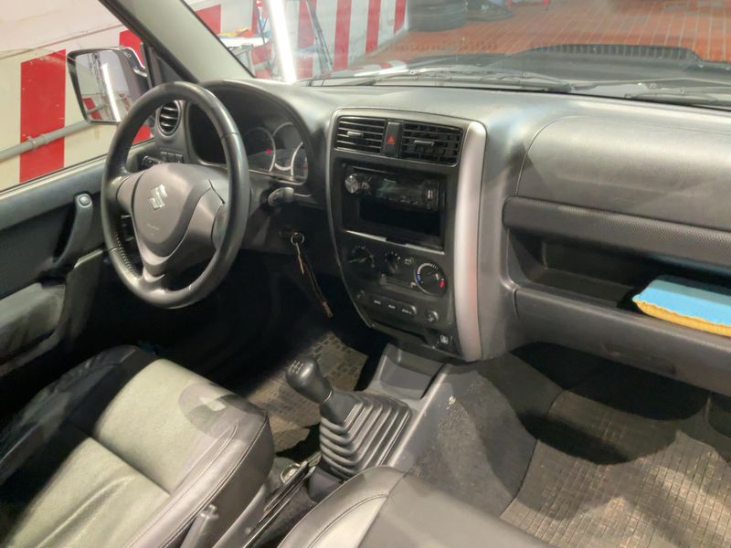 Suzuki Jimny 1.3 Style — zdjęcie 12
