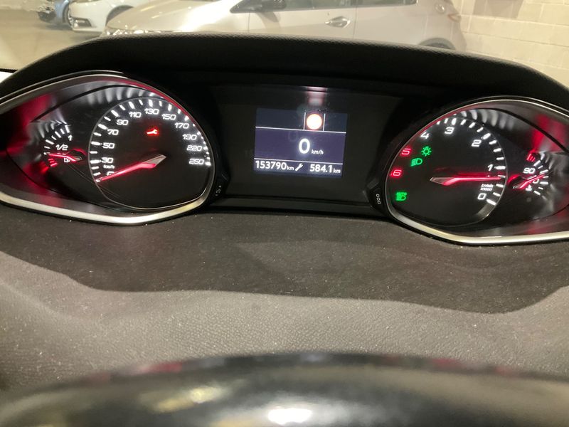 Peugeot 308 1.5 Blue-HDi Style — zdjęcie 13