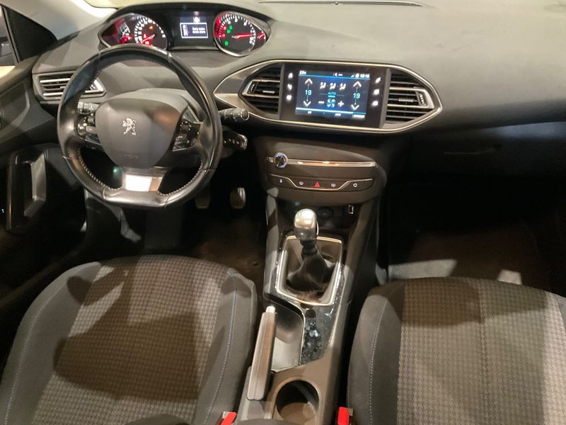 Peugeot 308 1.5 Blue-HDi Style — zdjęcie 12