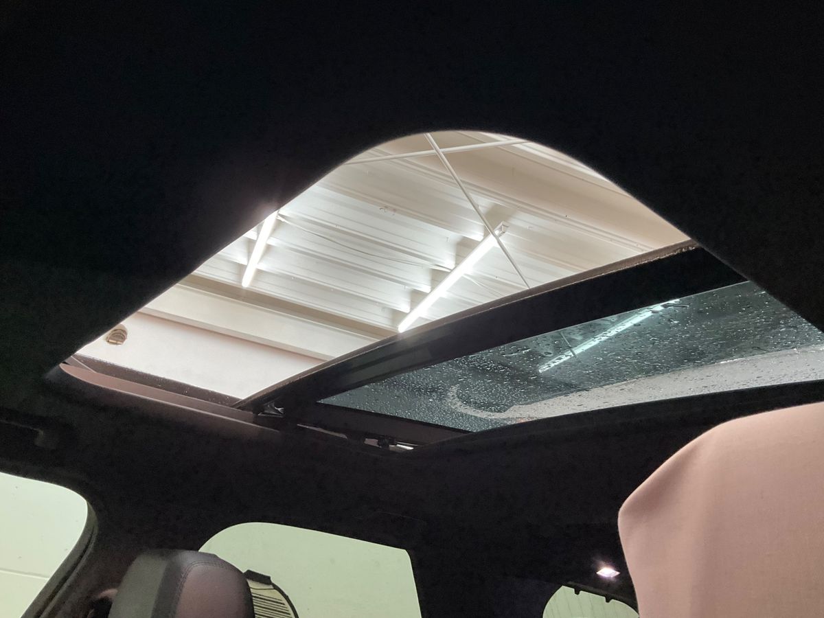 Land Rover 2017 — photo 29