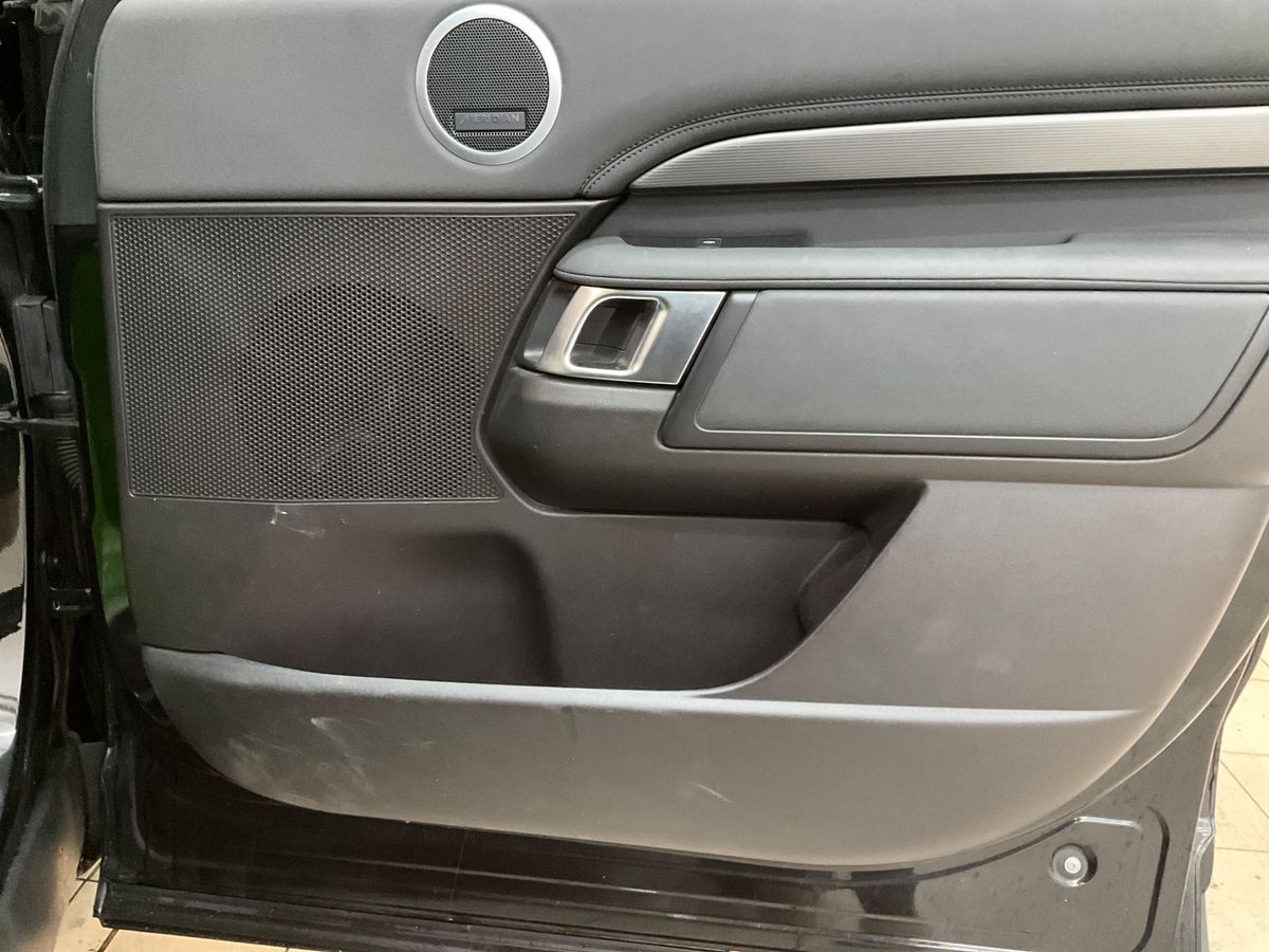 Land Rover 2017 — photo 41
