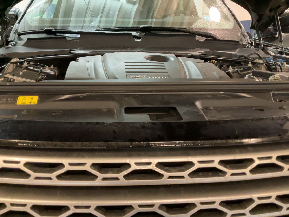 Land Rover 2017 — photo 23