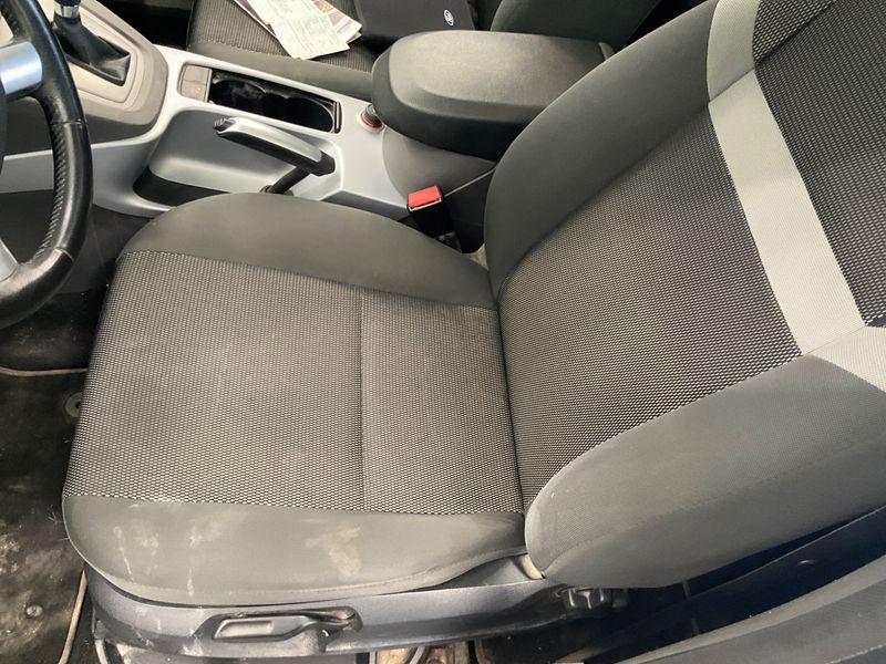 Ford Kuga 2.0 TDCi Champions Edition 2012 – снимка 34