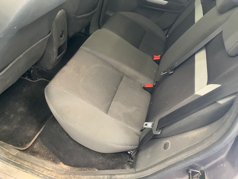 Ford Kuga 2.0 TDCi Champions Edition 2012 – снимка 37