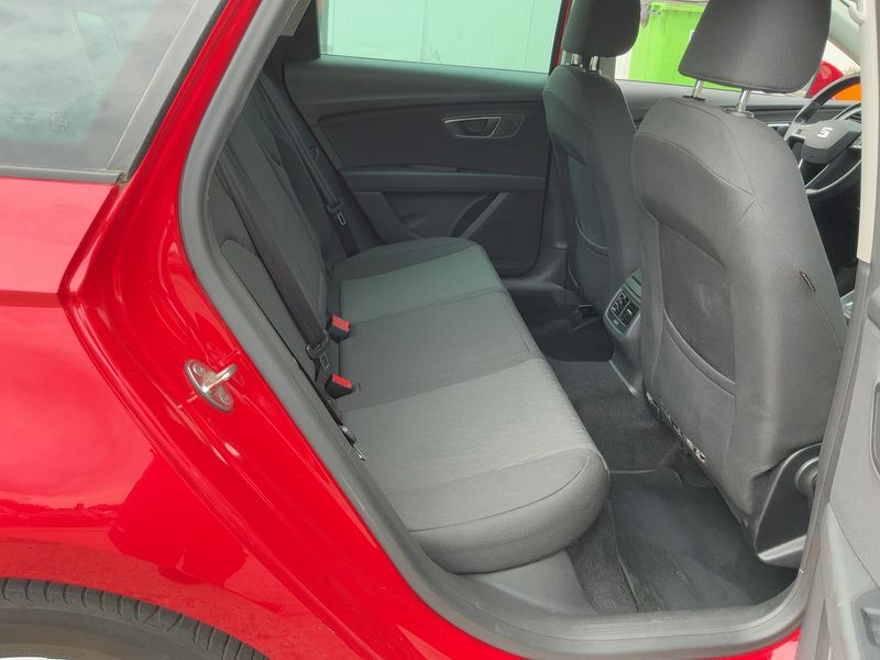 Seat Leon 1.6 TDI Style Ecomotive — zdjęcie 14