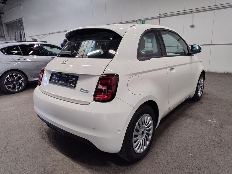 Fiat 500e electric drive 70 kW — zdjęcie 3