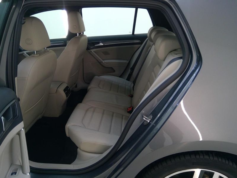 Volkswagen e-Golf VII electric drive 100 kW — zdjęcie 7