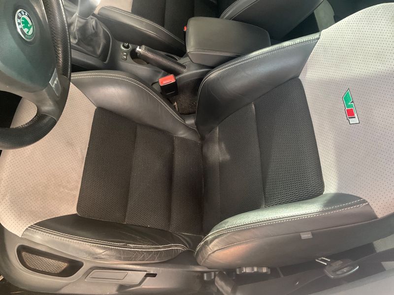 Skoda Octavia 2.0 TDI RS 2006 – снимка 37