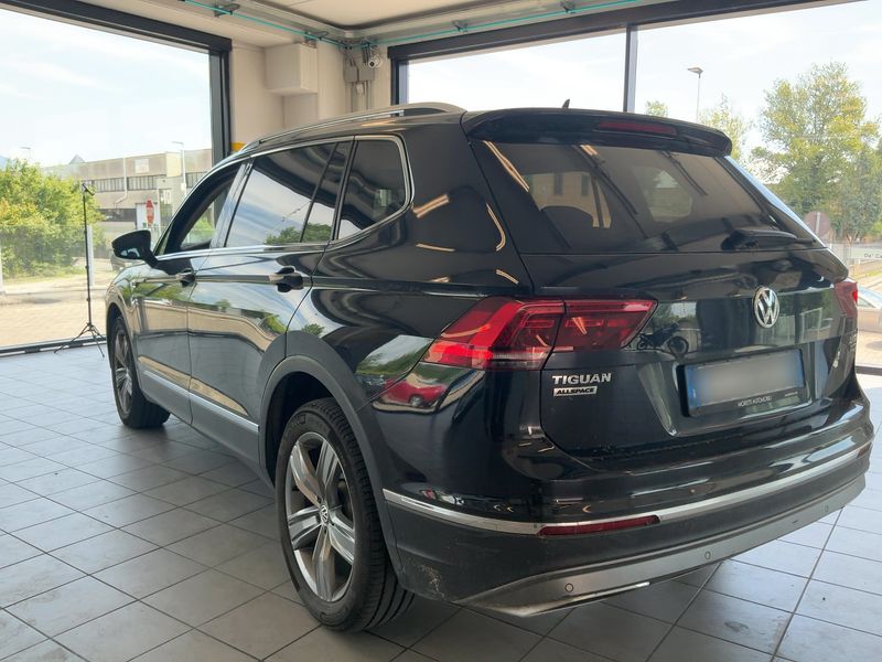 Volkswagen Tiguan Allspace 2.0 TDI Advanced 4Motion BlueMotion Tech — zdjęcie 3