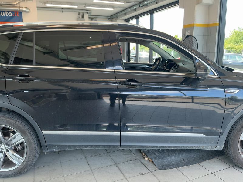 Volkswagen Tiguan Allspace 2.0 TDI Advanced 4Motion BlueMotion Tech — zdjęcie 7