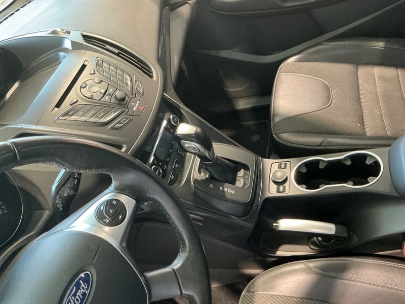 Ford Kuga 2.0 TDCi Titanium 2015 – снимка 40