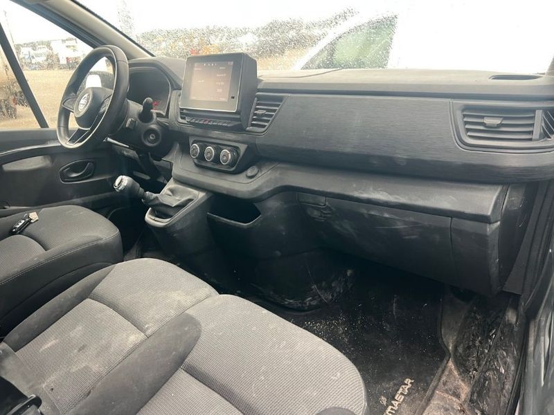 Nissan Primastar 2.0 dCi L2H2 3,0t Acenta — zdjęcie 11