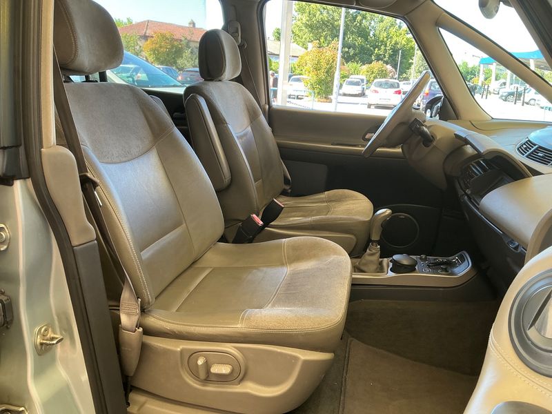 Renault Grand Espace 2.2 dCi Espace Initiale — zdjęcie 3