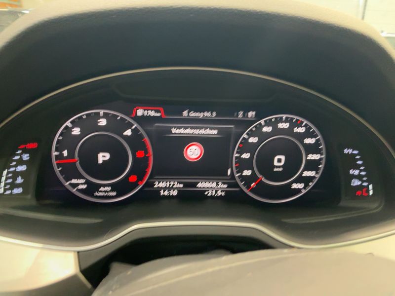Audi Q7 3.0 V6 TDI quattro — zdjęcie 13