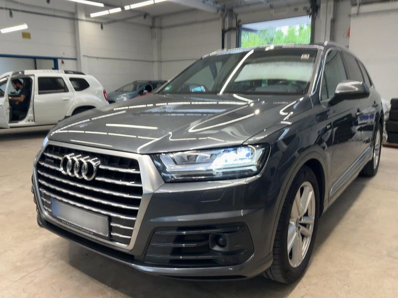 Audi Q7 3.0 V6 TDI quattro — zdjęcie 2