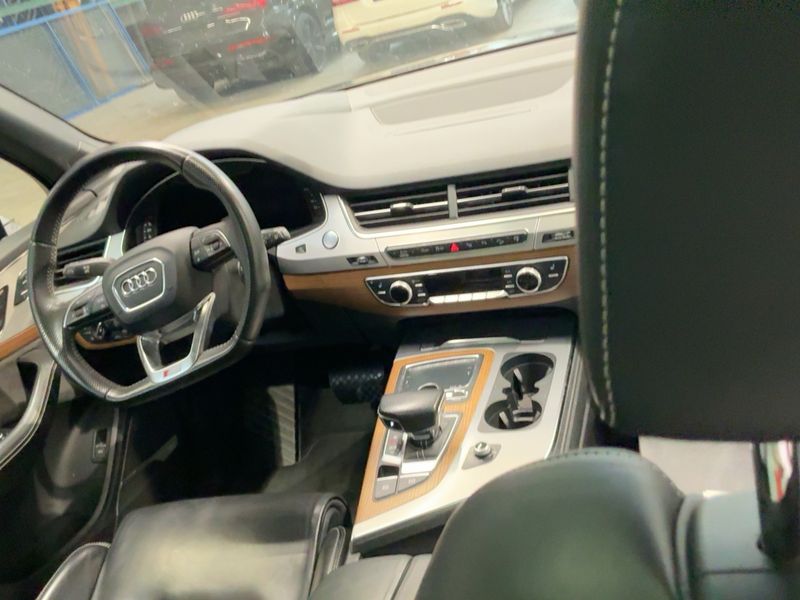 Audi Q7 3.0 V6 TDI quattro — zdjęcie 12