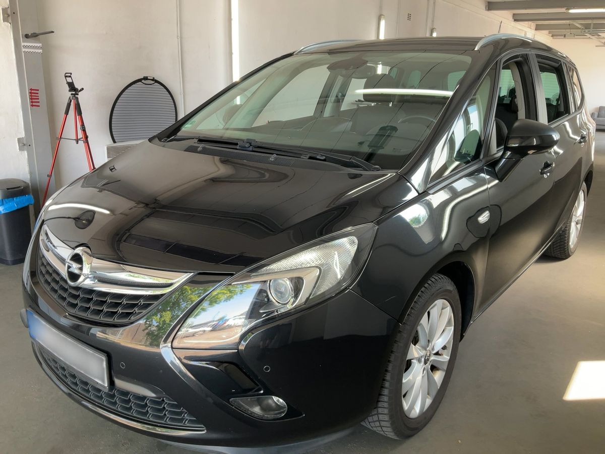 Opel Zafira 2015