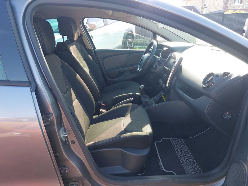Renault Clio 0.9 Energy Limited — zdjęcie 10