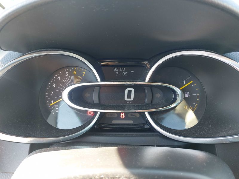 Renault Clio 0.9 Energy Limited — zdjęcie 12