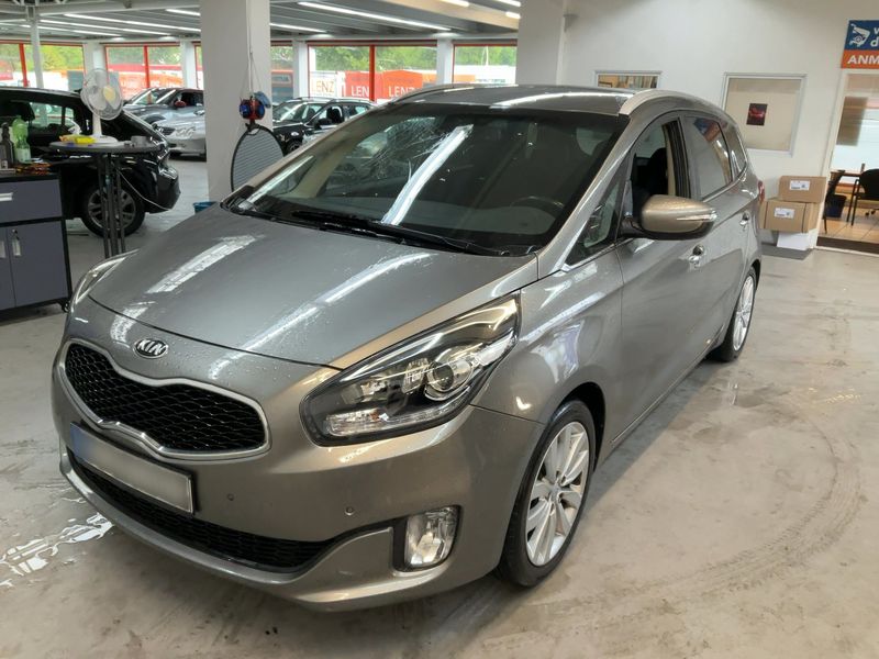 2015 Kia Carens