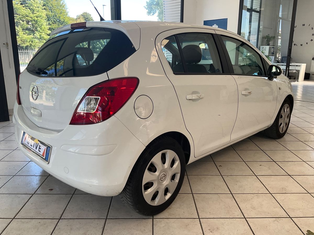 Opel Corsa 1.2 Edition
