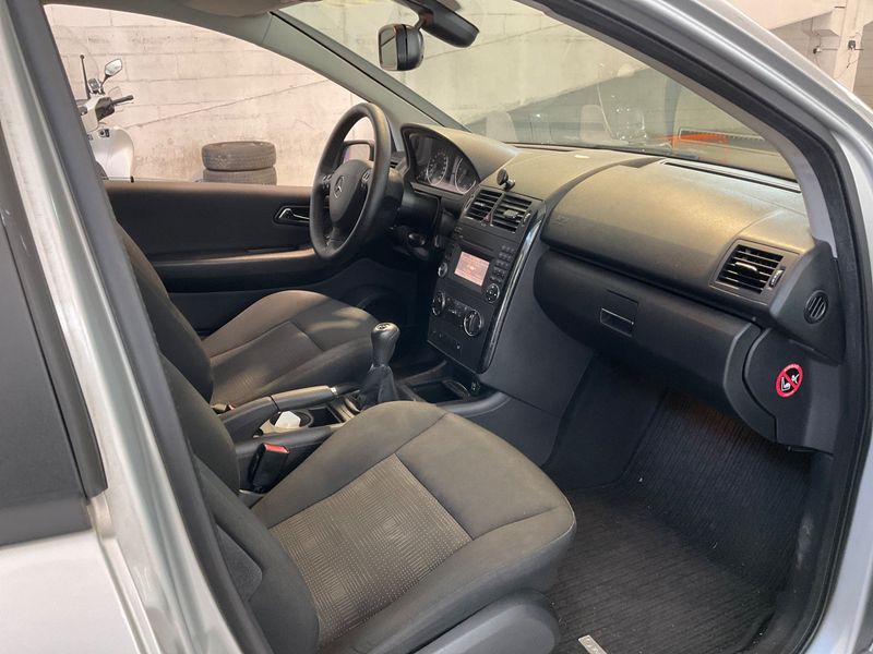 Mercedes-Benz A-Klasse A 160 CDI Classic — zdjęcie 3
