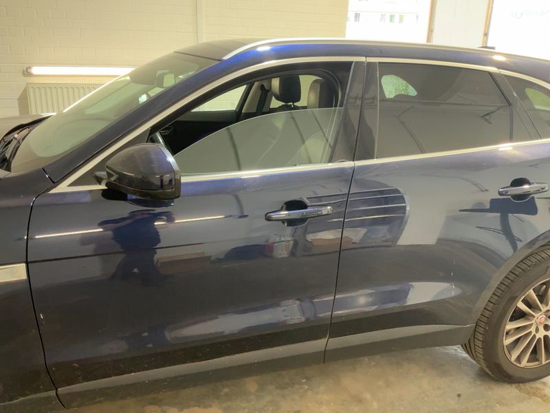 Jaguar F-Pace 20d Prestige AWD — zdjęcie 4