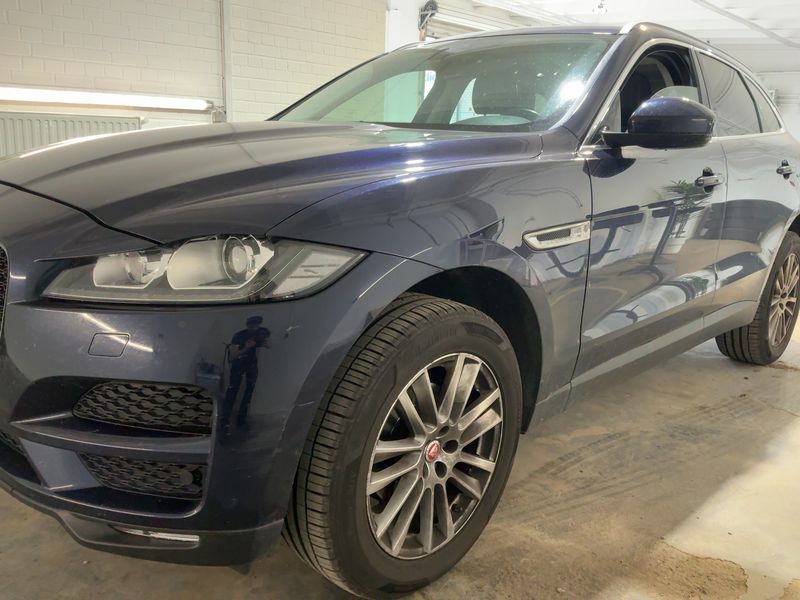 Jaguar F-Pace 20d Prestige AWD — zdjęcie 2