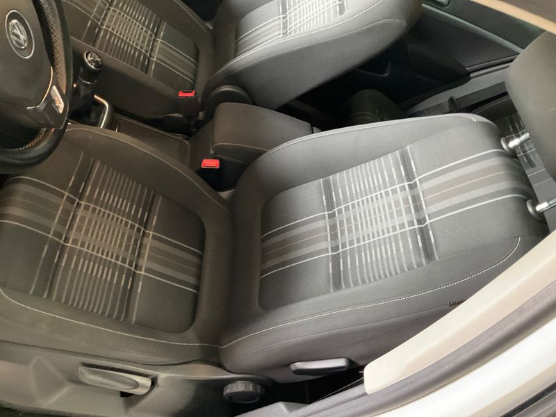 Volkswagen Tiguan 2.0 TDI Lounge BlueMotion Tech 2016 – снимка 27